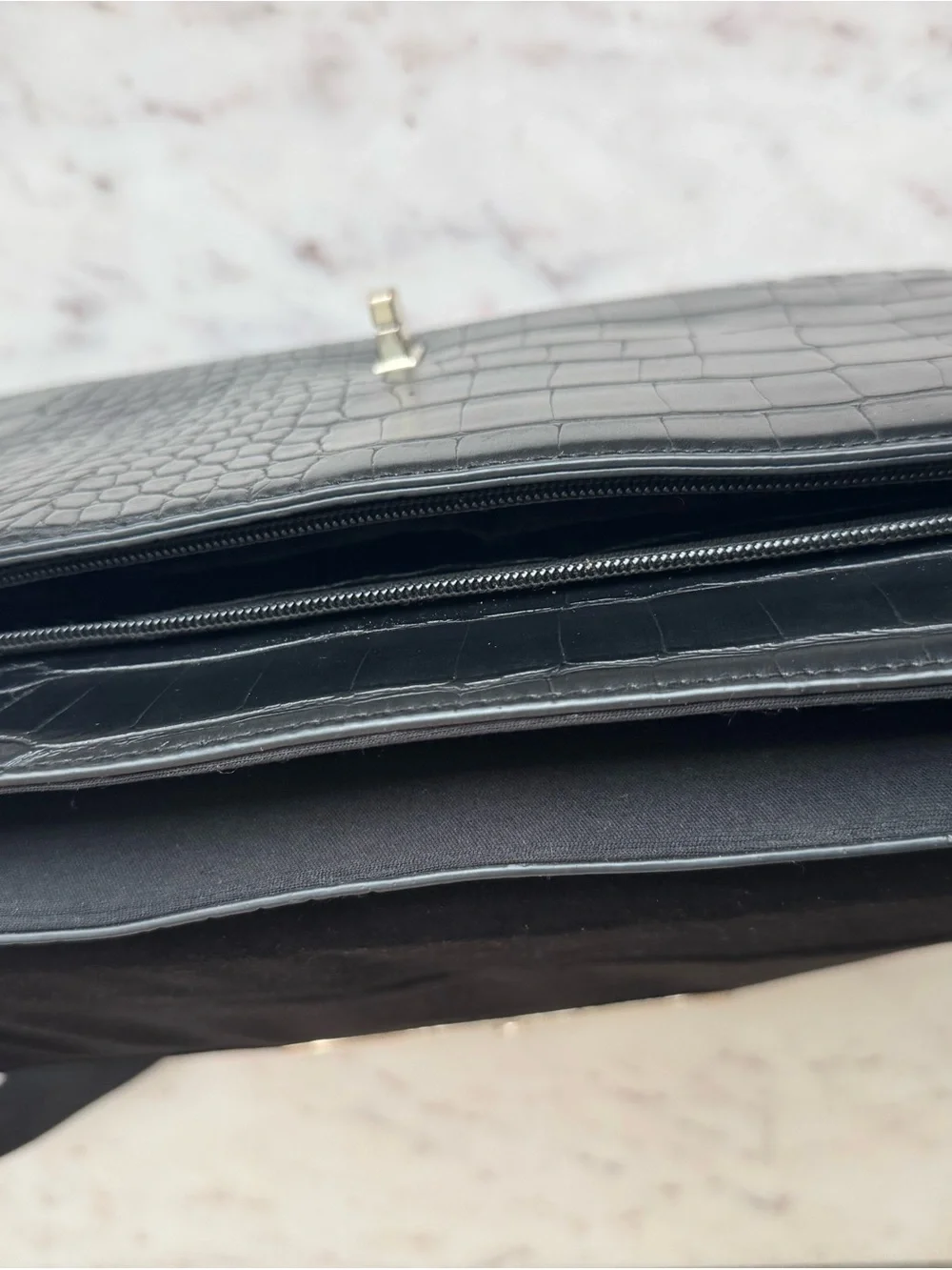 BEIS The Messenger Bag in Black Croc Embossed